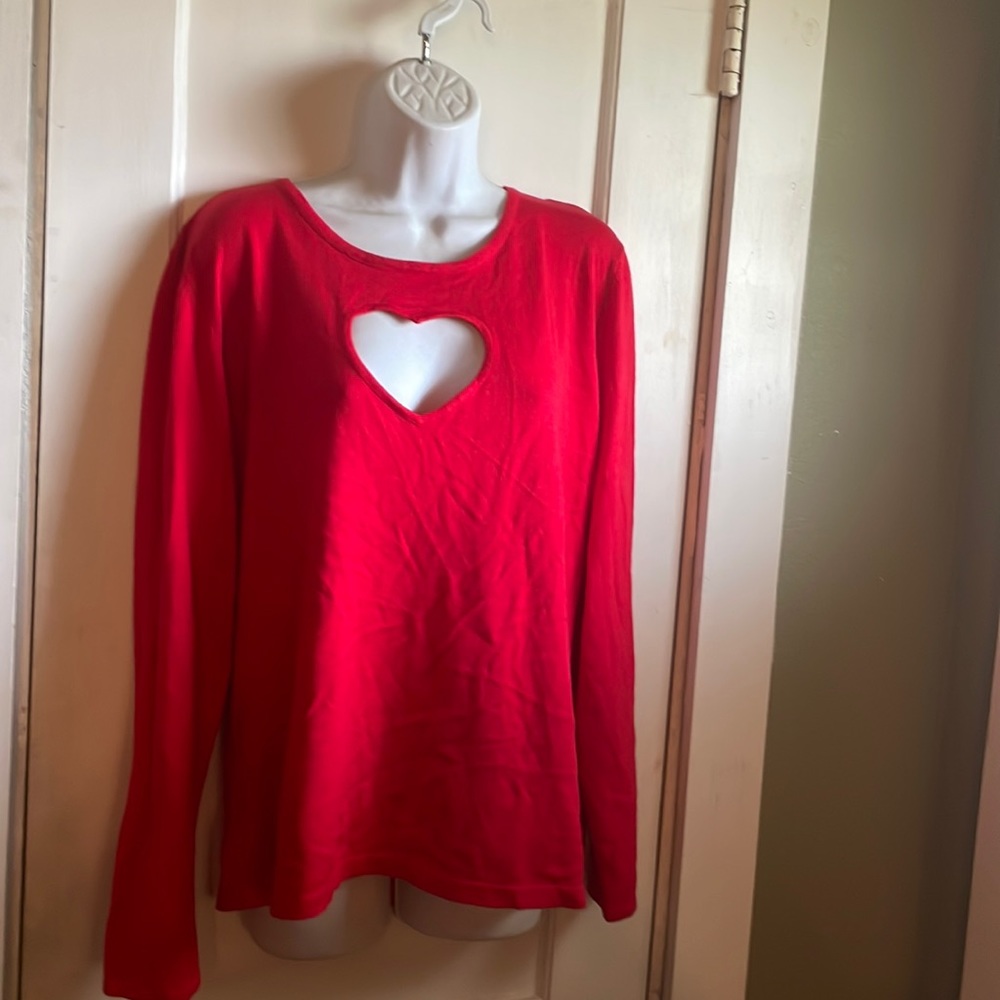 Heart sweater from New York and Company size XXL
